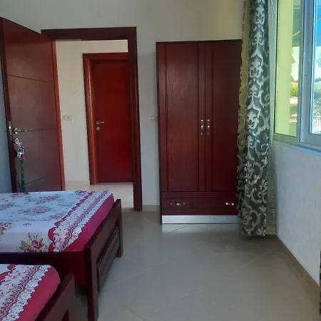 Aparthotel Ester 4*