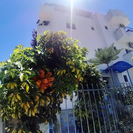 Aparthotel Ester Ksamil