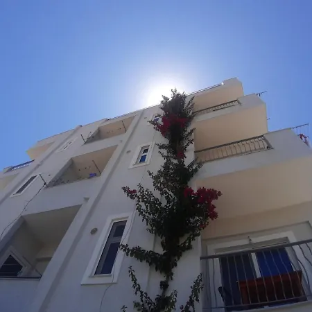Aparthotel Ester 4*