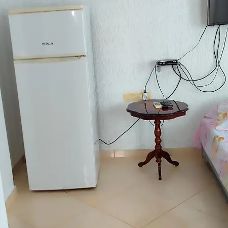 Ester מלון דירות