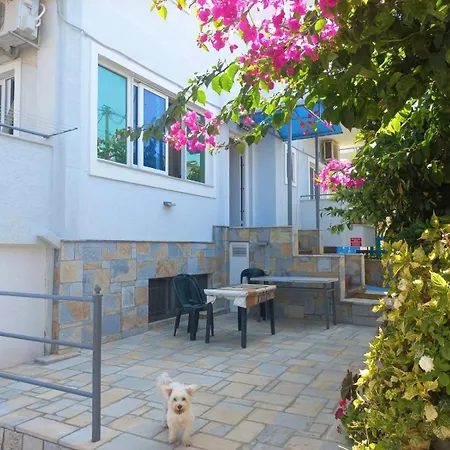 Aparthotel Ester Ksamil