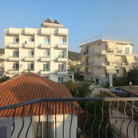 Aparthotel Ester 4*