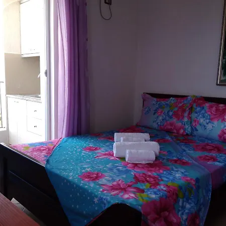 Ester Aparthotel 4*