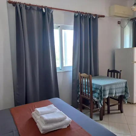 Apart Otel Ester Ksamil