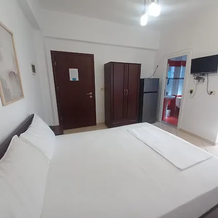 Aparthotel Ester 4*