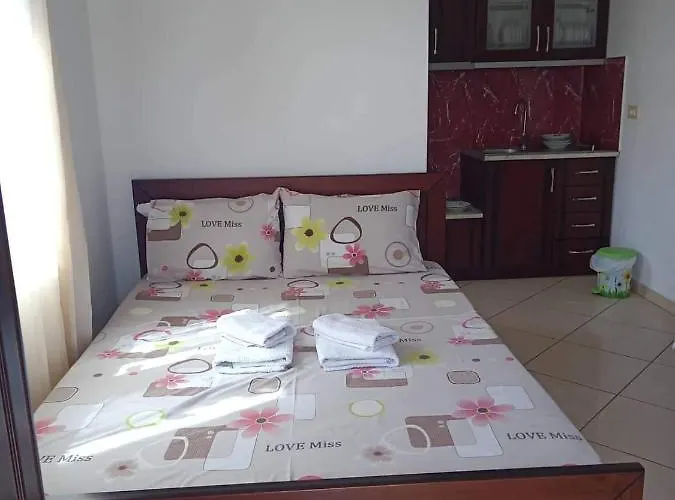 Aparthotel Ester Ksamil